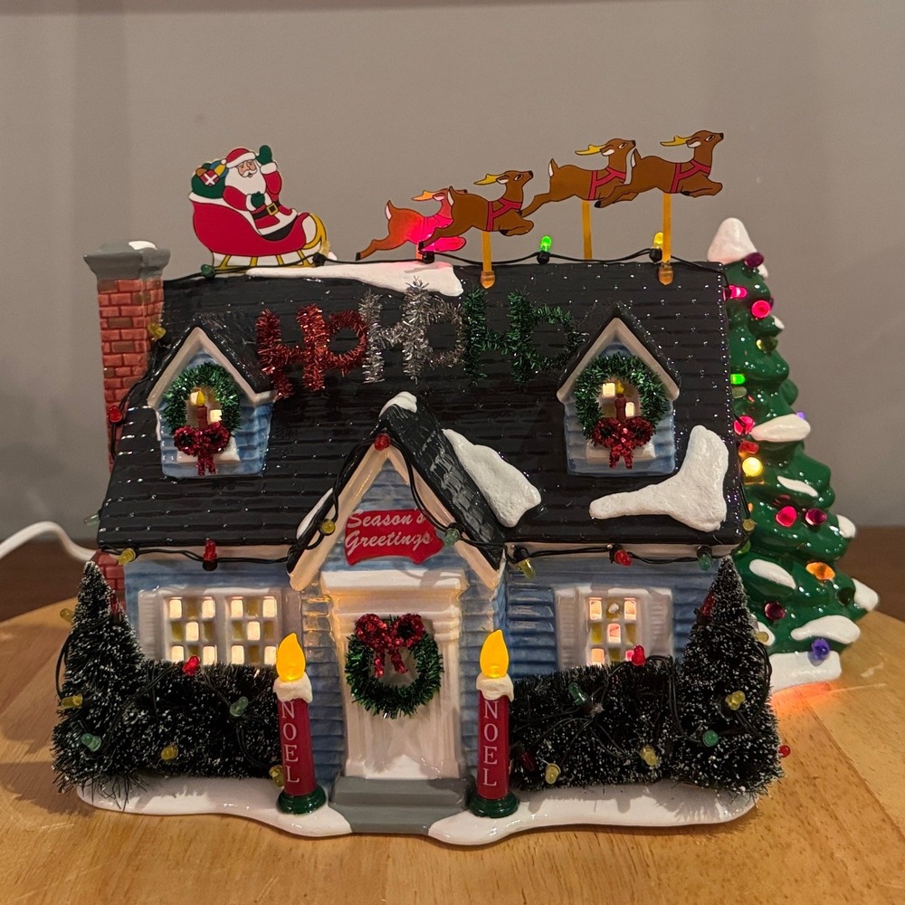 Department 56 The Holiday House Snow Village Lighted 55048 Dept 56 w/ box